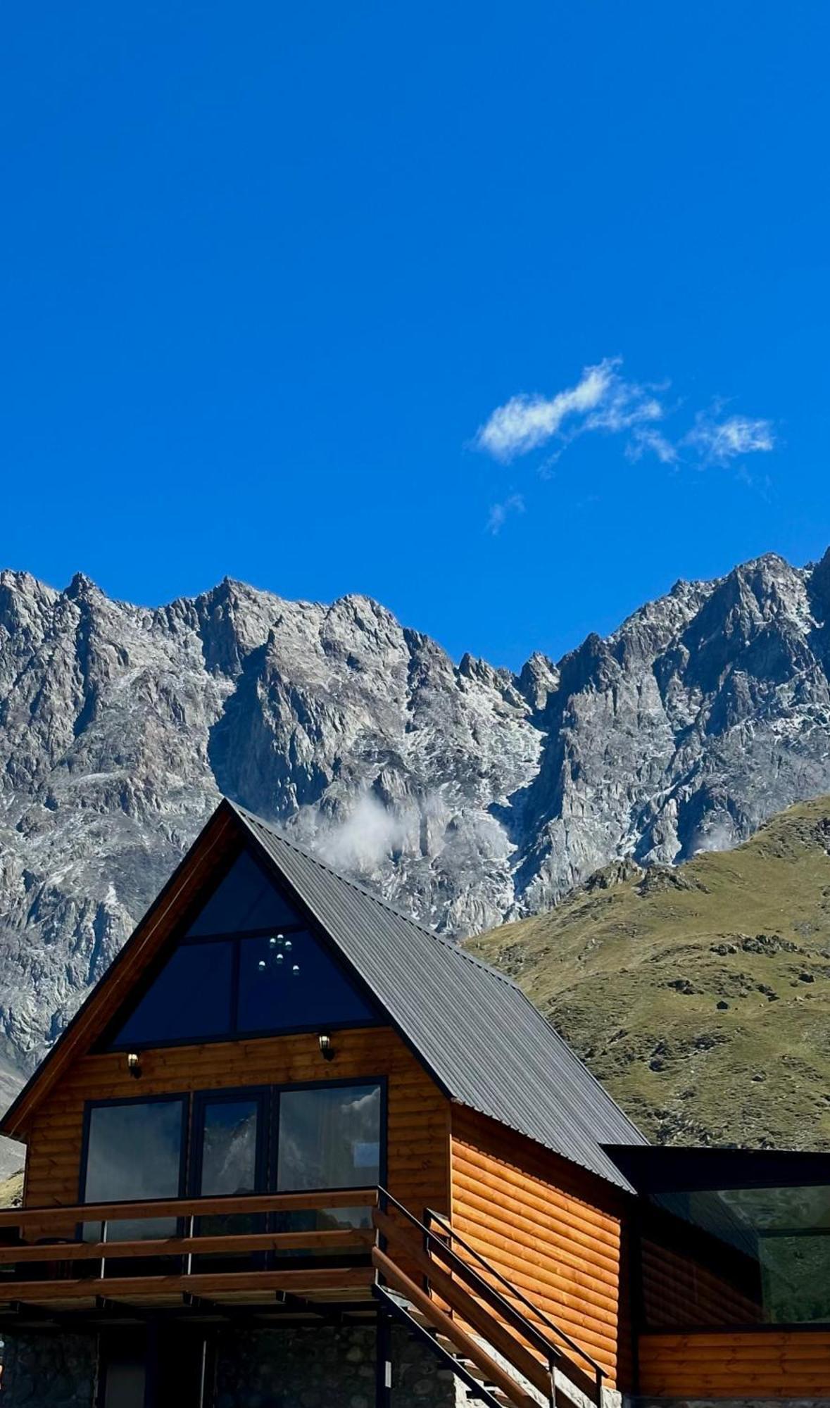 Kazbegi Inn Cottages Zewnętrze zdjęcie