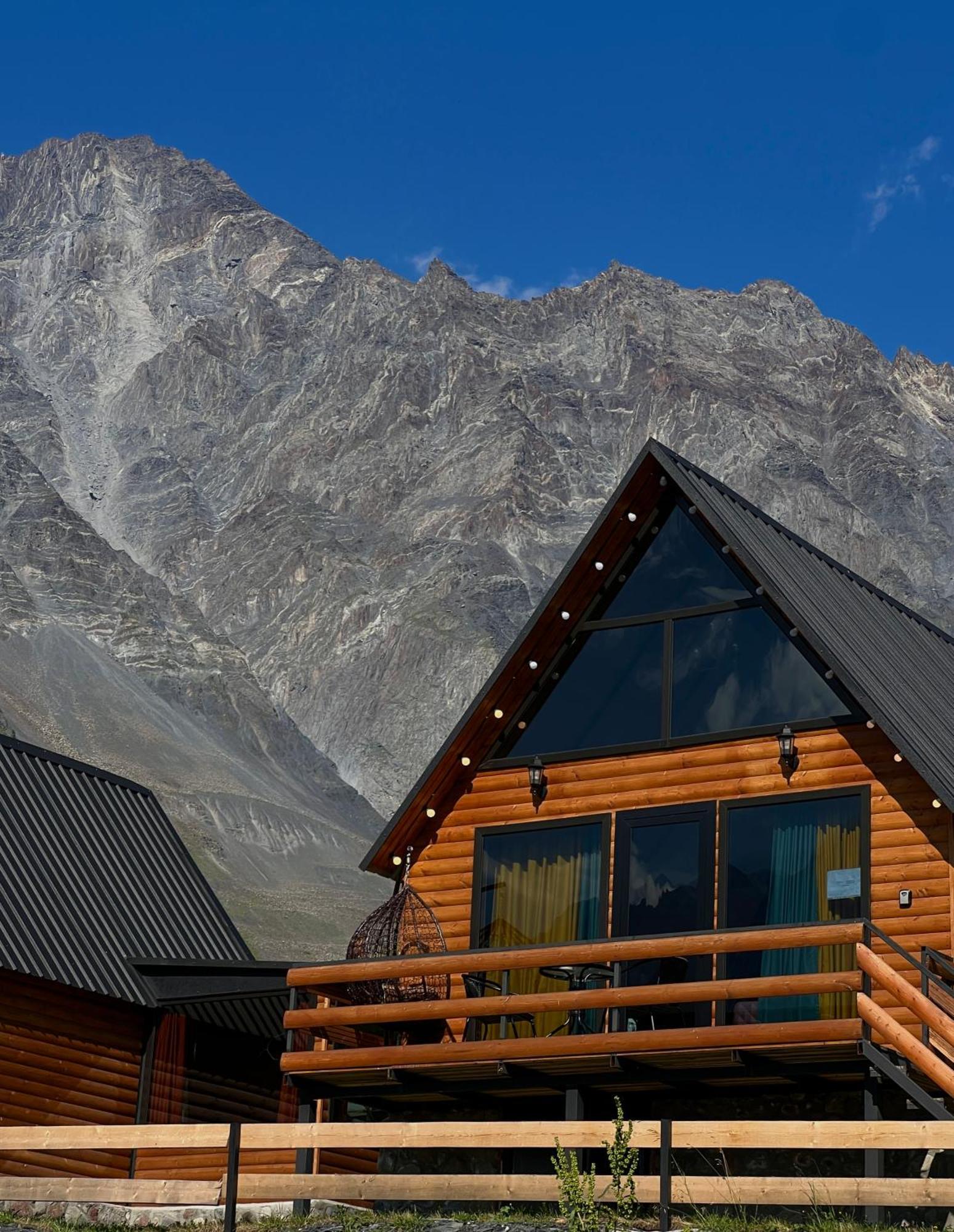 Kazbegi Inn Cottages Zewnętrze zdjęcie