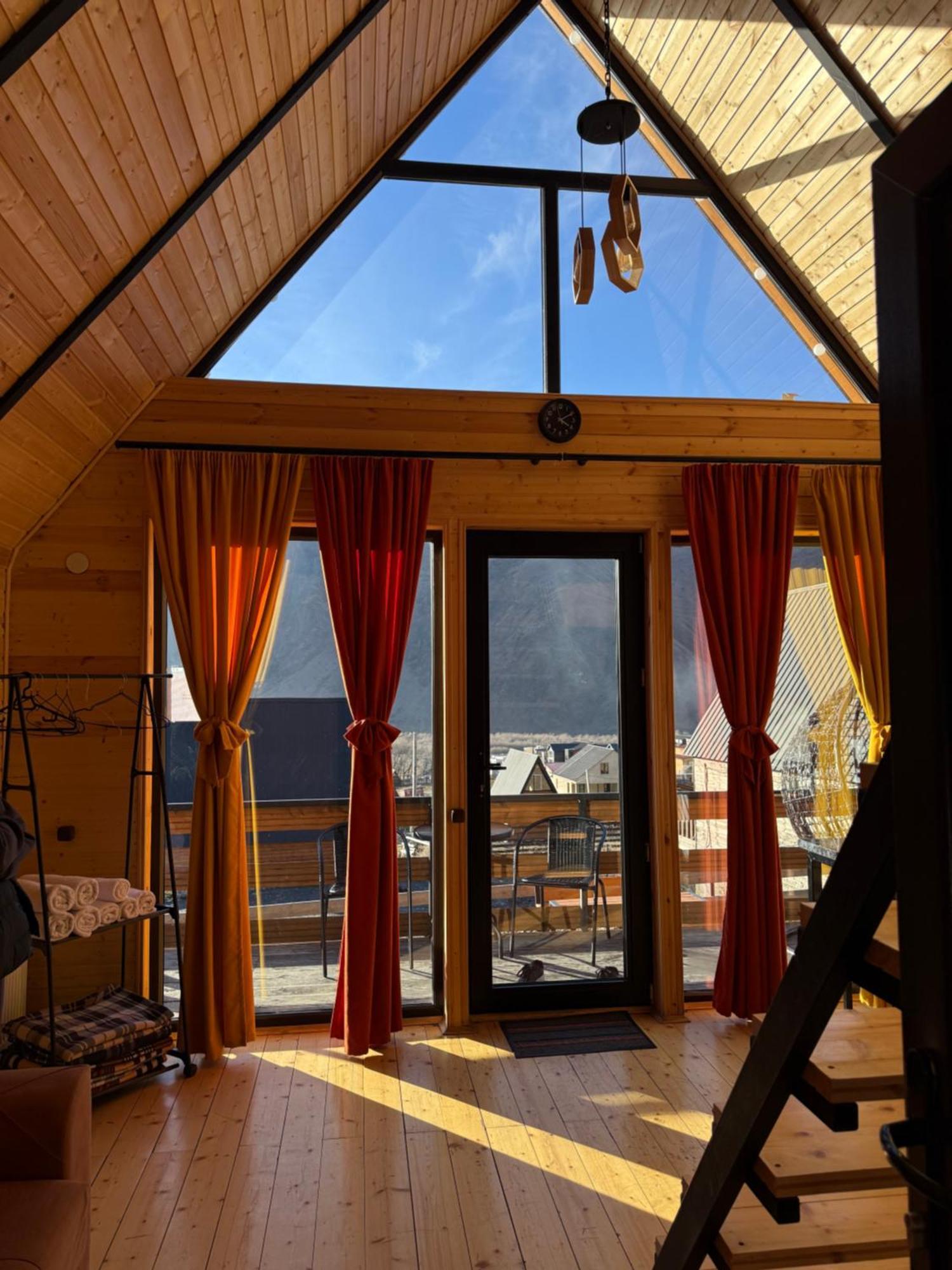 Kazbegi Inn Cottages Zewnętrze zdjęcie