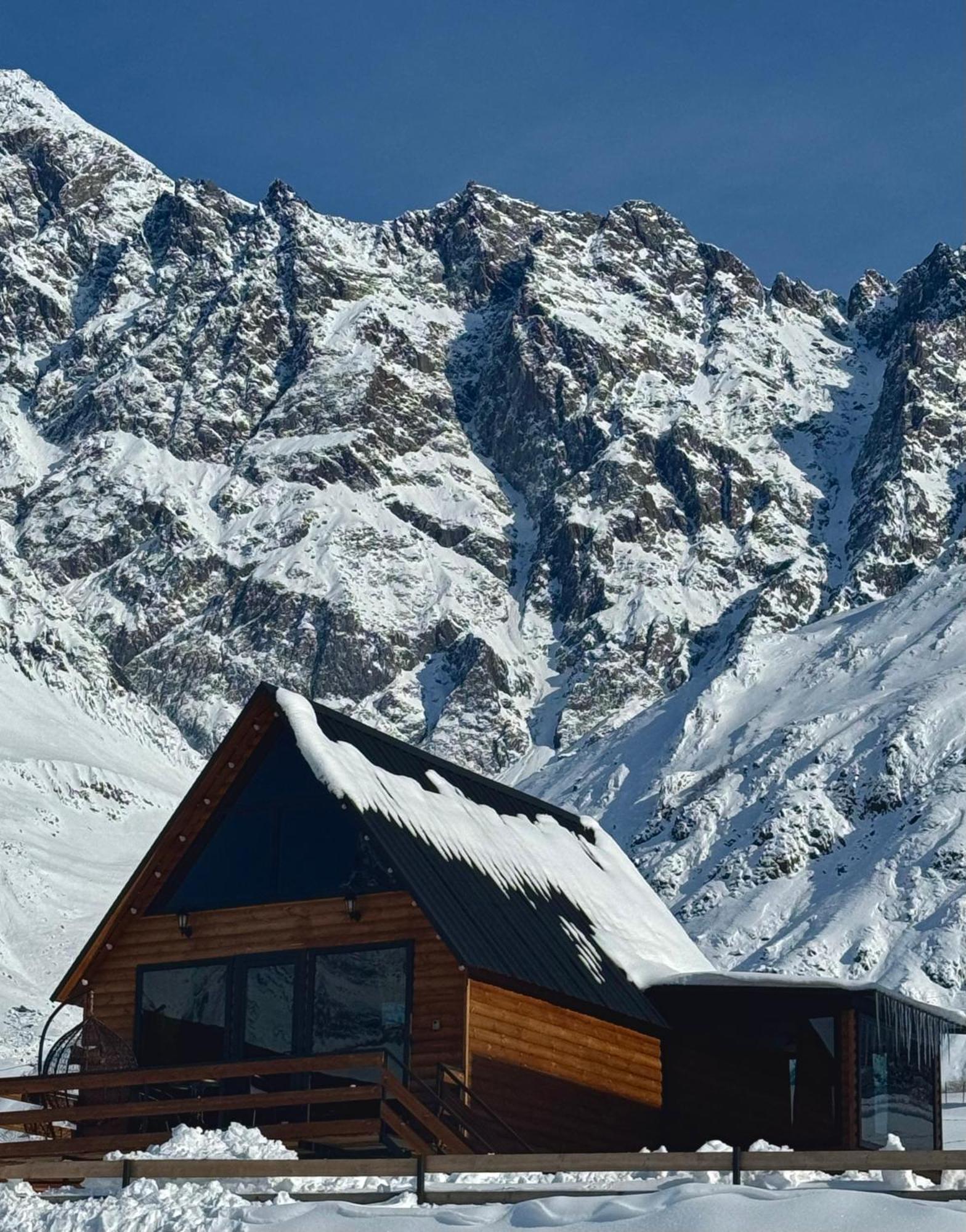 Kazbegi Inn Cottages Zewnętrze zdjęcie
